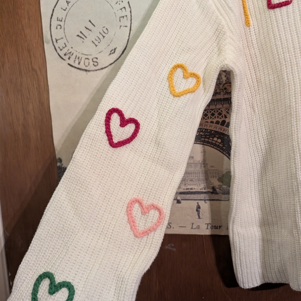 Chic White Sweater with Multicolor Lettering - Picture 2 of 6